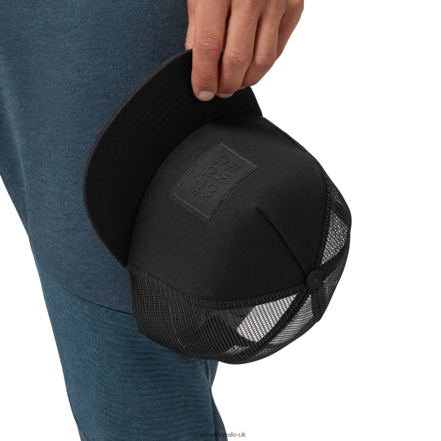 On RunningCrew Cap 8N62N8522 Black