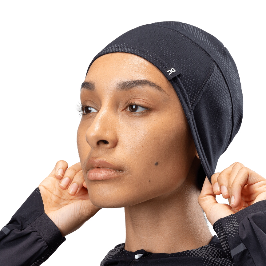 On RunningLumos Beanie 8N62N8440 Black