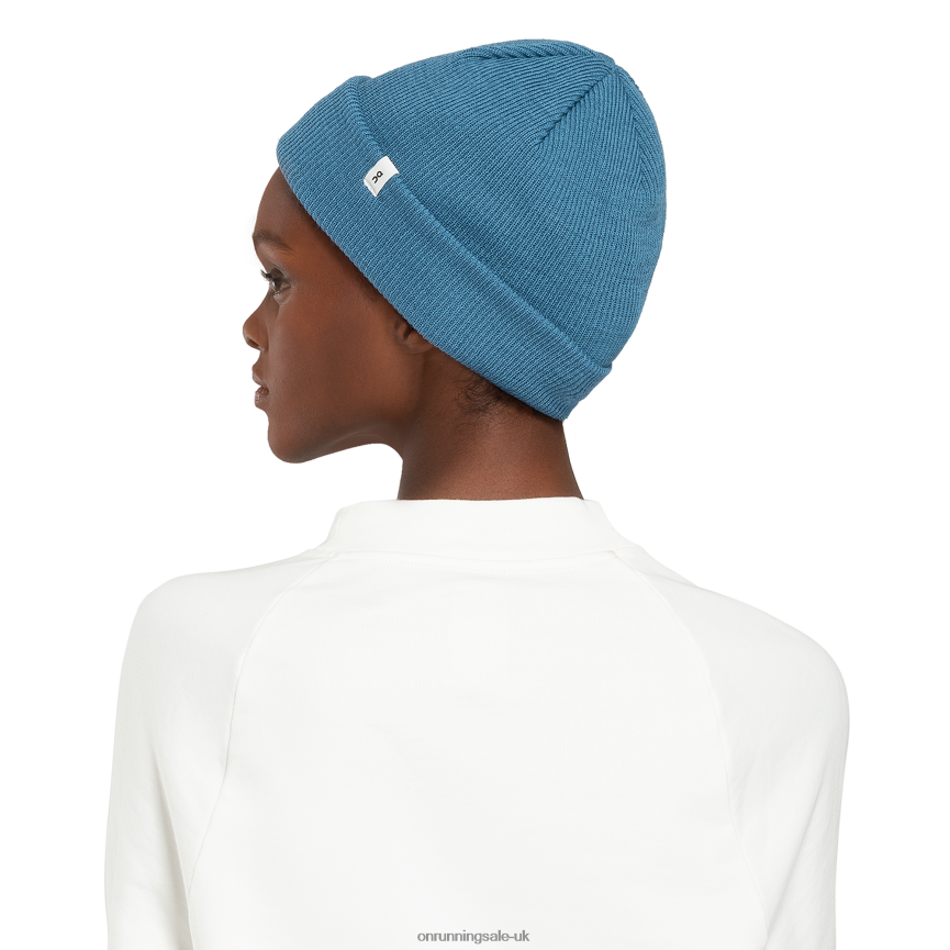 On RunningMerino Beanie 8N62N888 Stellar