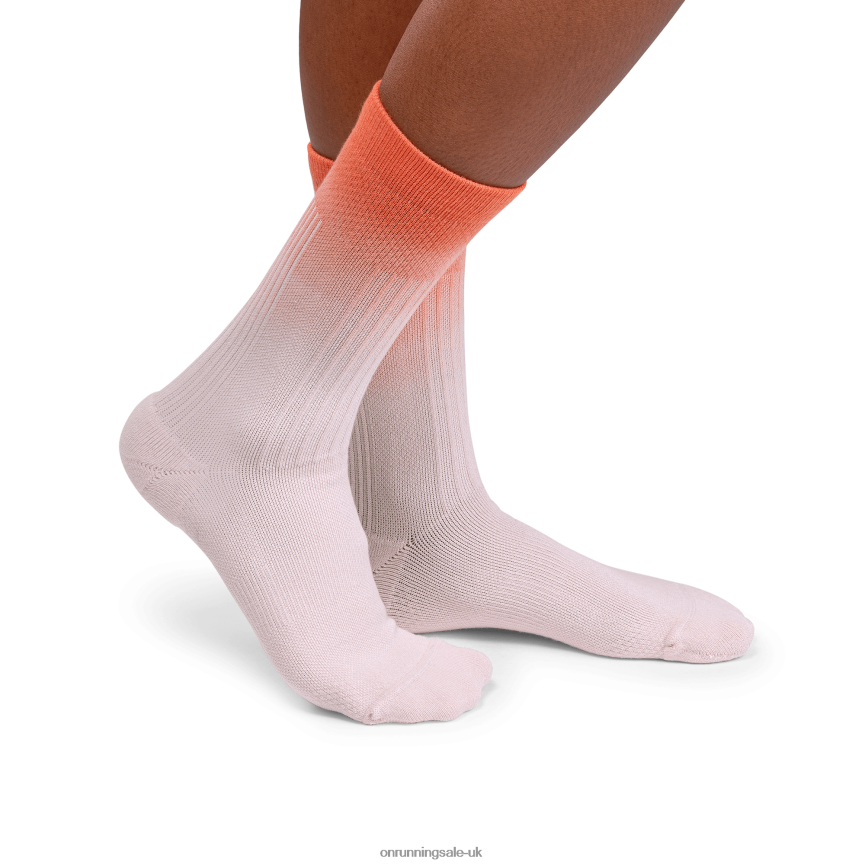 On RunningAll-Day Sock 8N62N8261 Rose/Flame