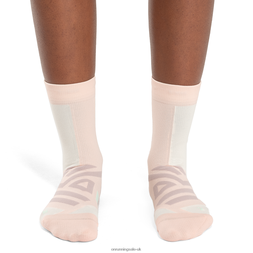 On RunningPerformance High Sock 8N62N8213 Doe/Creek