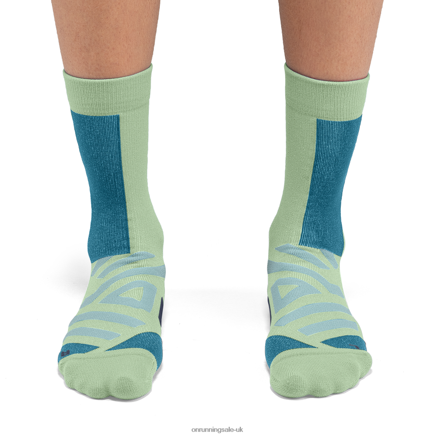 On RunningPerformance High Sock 8N62N8214 Meadow/Niagara