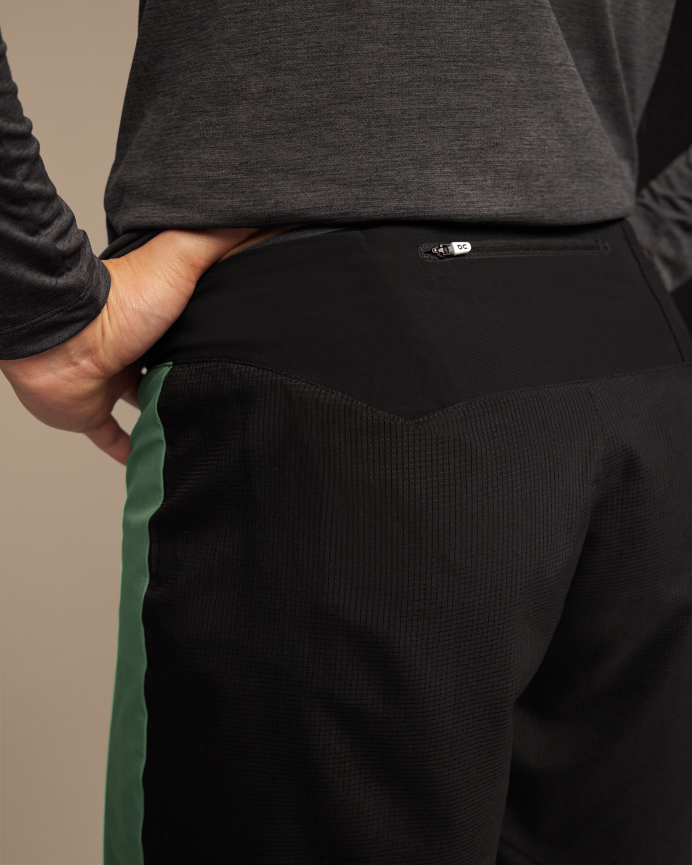 On Running Men Lightweight Shorts 8N62N8621 Ivy/Black