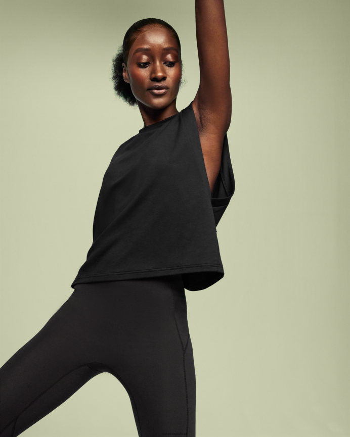 On Running Women Focus Crop 8N62N8287 Black