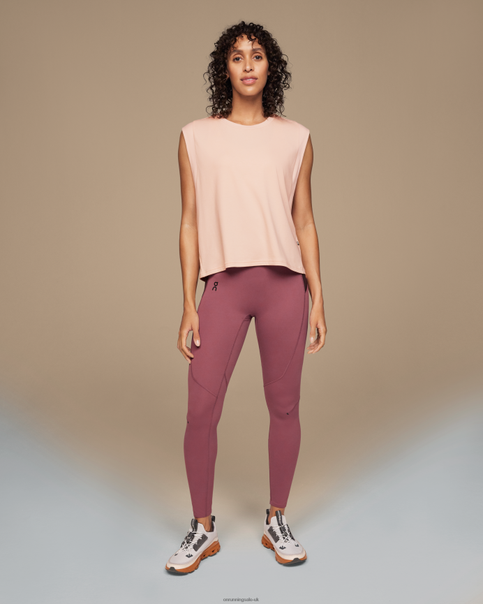 On Running Women Focus Crop 8N62N8289 Doe