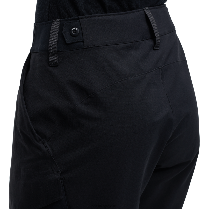 On Running Women Explorer Pants 8N62N8481 Black