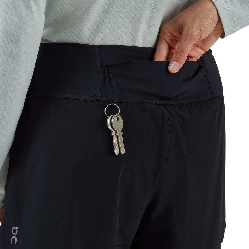 On Running Women Running Shorts 8N62N8335 Black