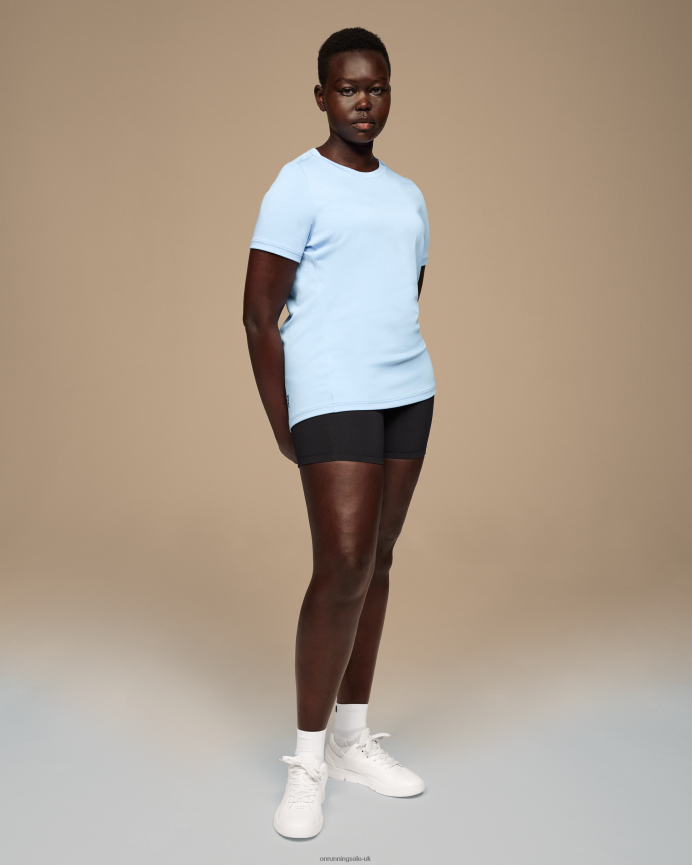 On Running Women Focus-T 8N62N8226 Stratosphere