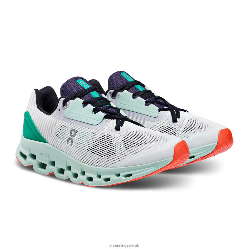 On Running Women Cloudstratus 8N62N813 Undyed-White/Creek