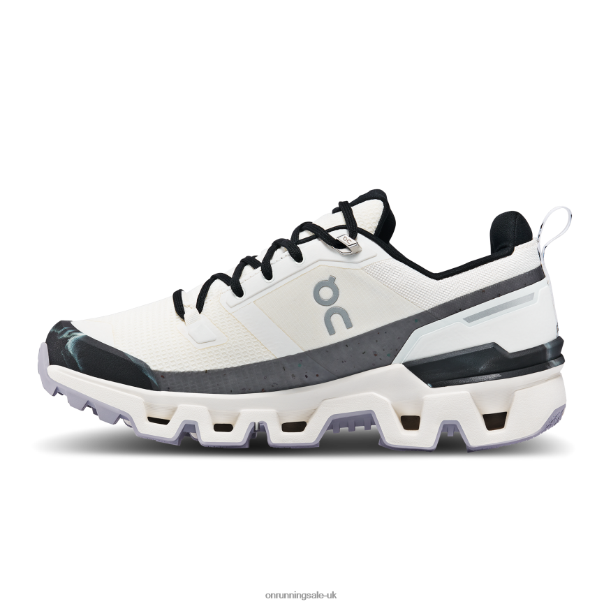 On Running Women Cloudwander Waterproof 8N62N821 Ivory/Black